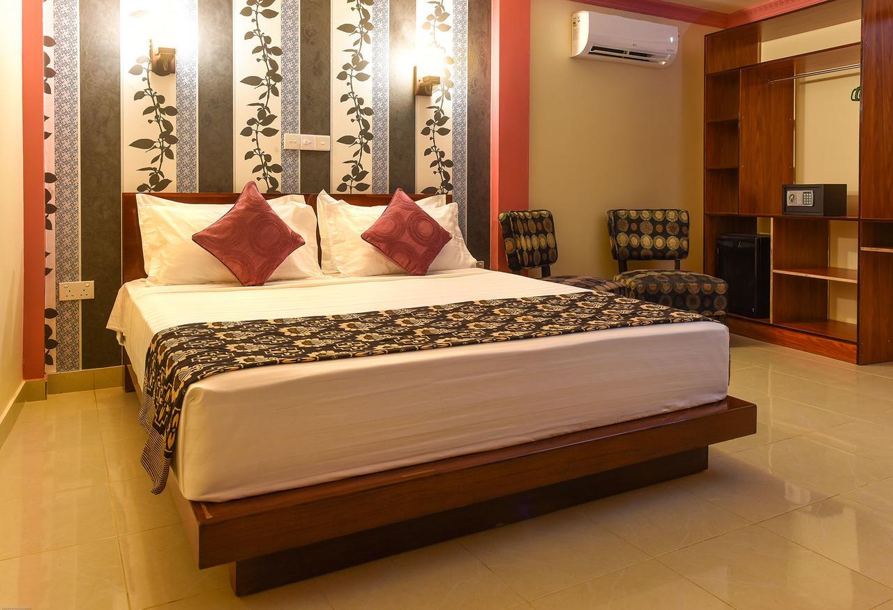 Surfretreat Hotell Bodufolhudhoo Eksteriør bilde